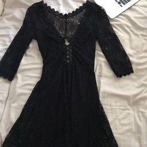Cute black dress!